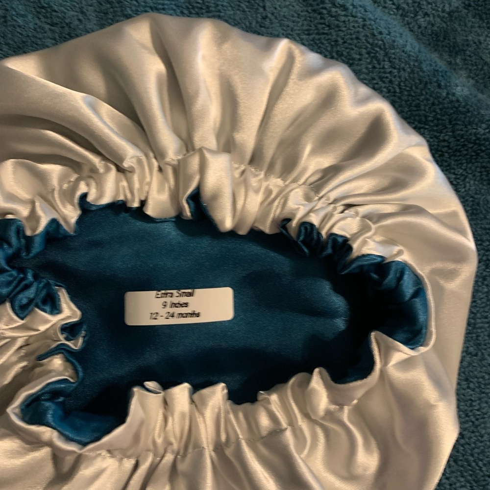 Bonnet - Picture 7 of 16